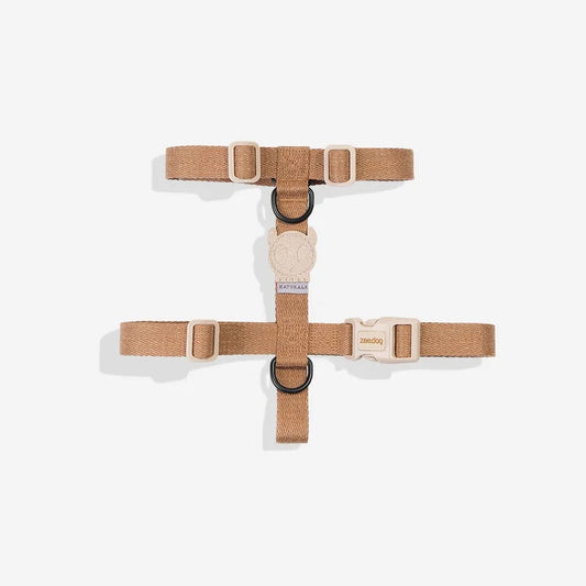 Full view of the H-Harness Dune showcasing its sleek design and secure fit.