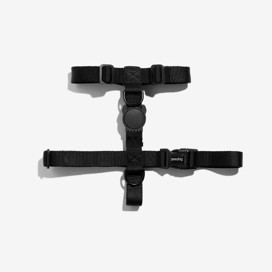 Front view of the H-Harness Gotham showcasing its sleek design and secure fit.