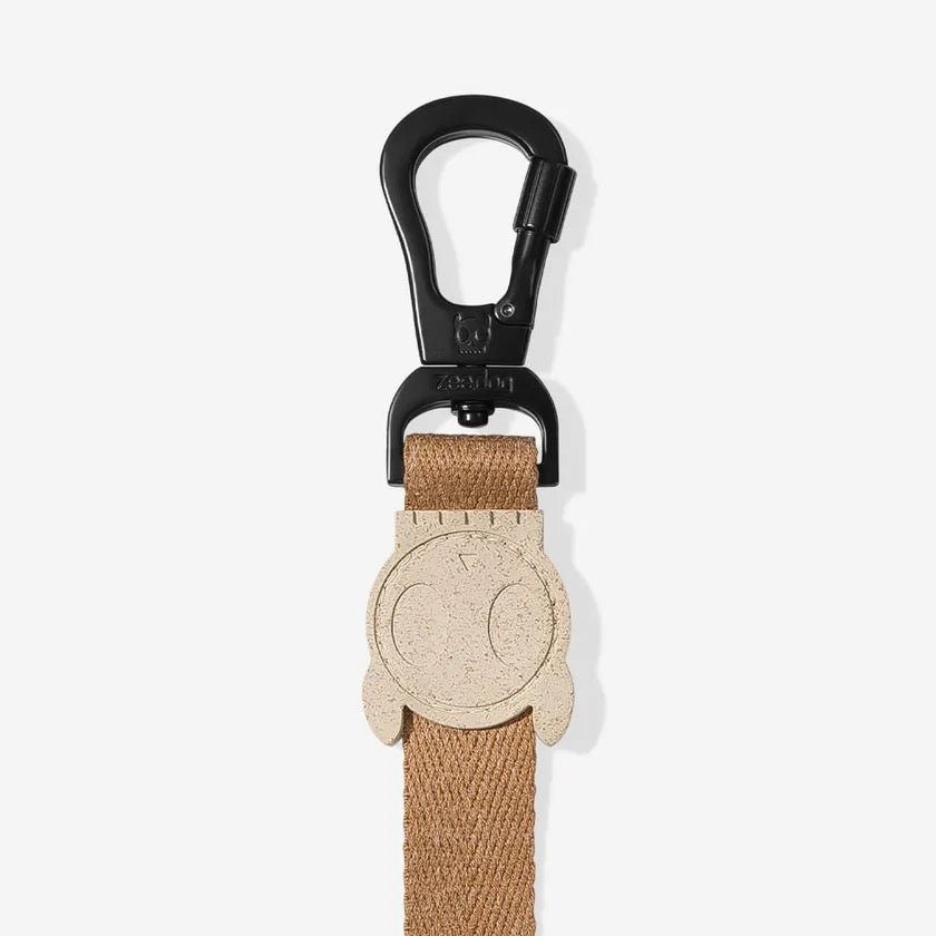 Top view of the Leash Dune displaying its streamlined design and comfortable grip.