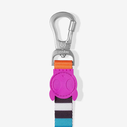 Top view of the Leash Prisma highlighting its smooth texture and comfortable handle.